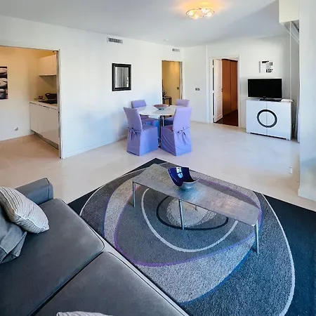 Lejlighedshotel Carlton Riviera 4*
