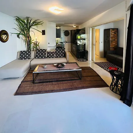 Lejlighedshotel Carlton Riviera