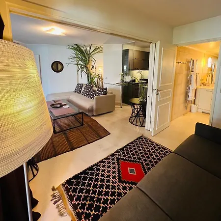 Carlton Riviera Lejlighedshotel